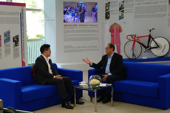 The HKSI Chairman Dr Lam Tai-fai (right) hosted a new sports programme to discuss local sports development with notable guests from the sports sector.
